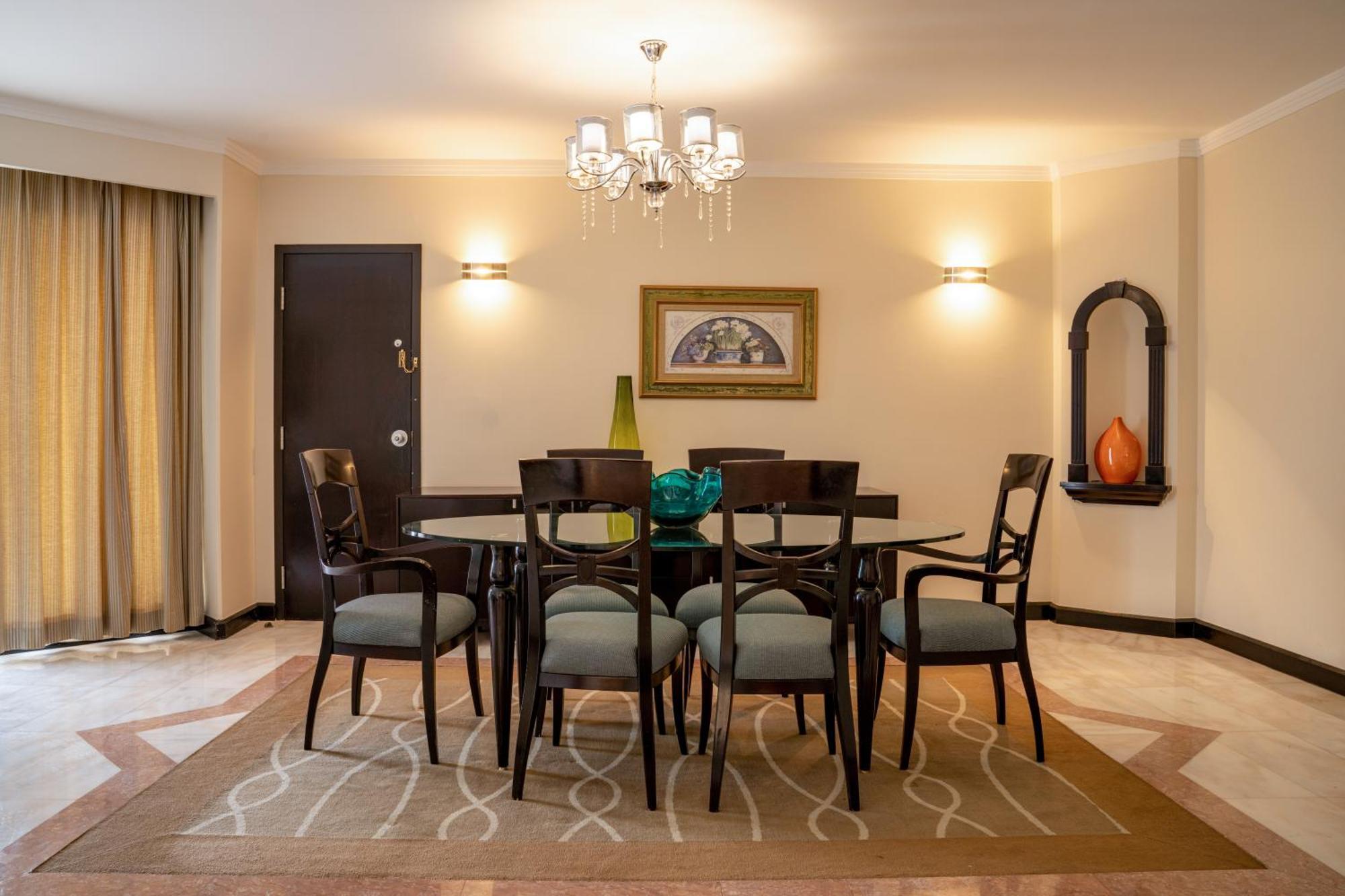 Danat Al Ain Resort Exterior photo A dining room