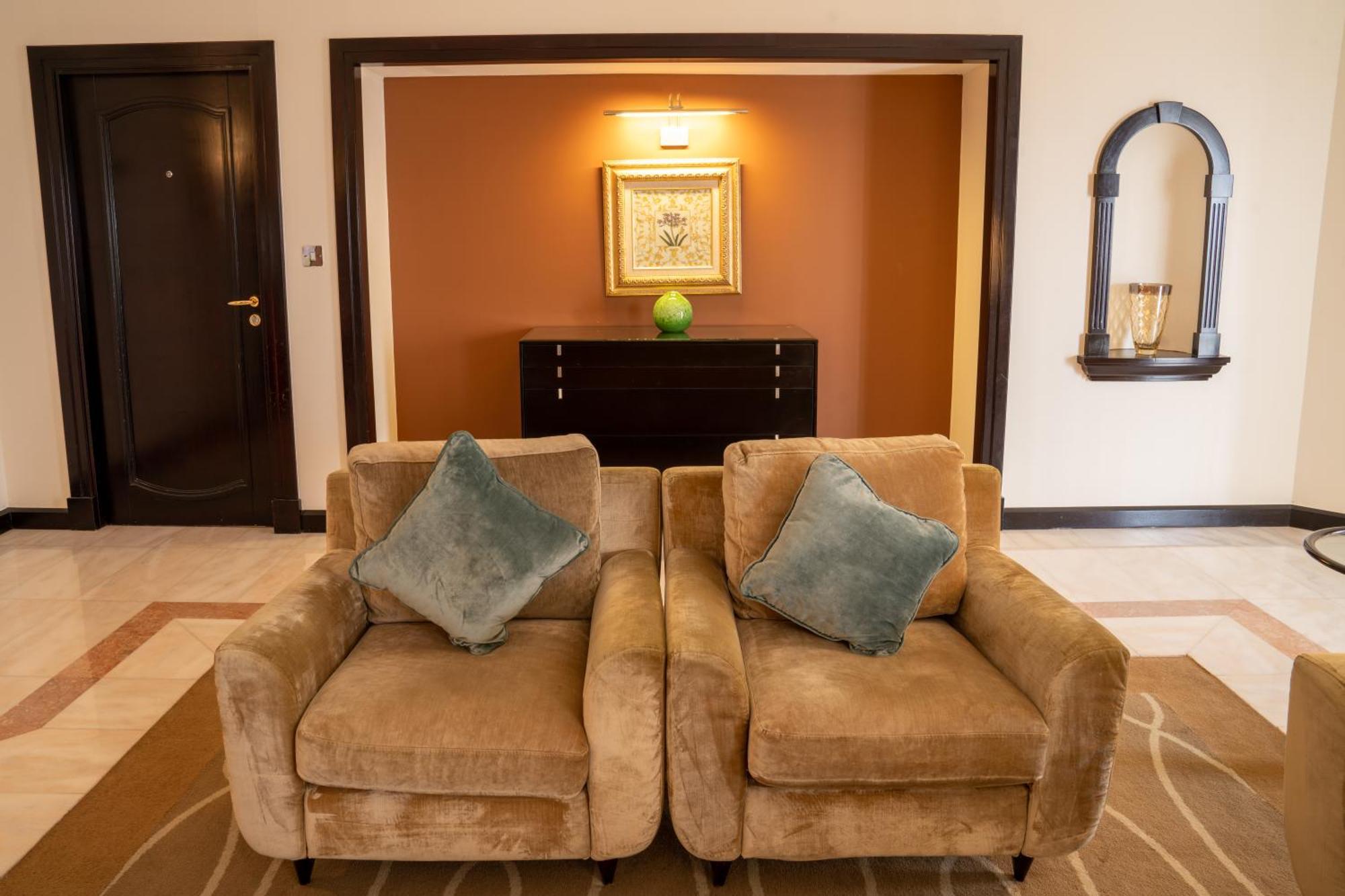 Danat Al Ain Resort Exterior photo A sofa