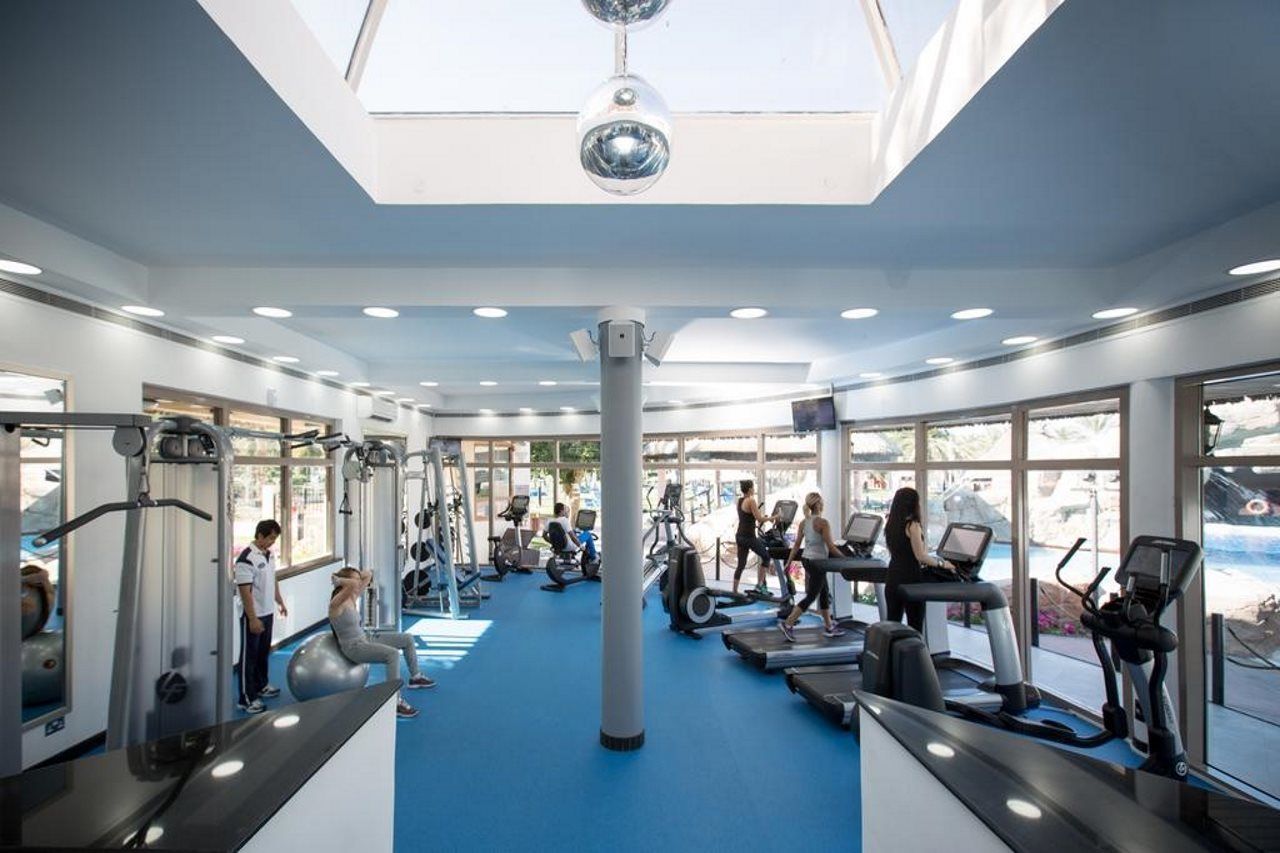 Danat Al Ain Resort Exterior photo The gym at the University of Roehampton