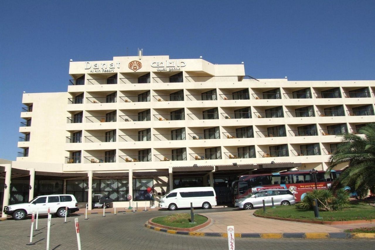 Danat Al Ain Resort Exterior photo The hotel in 2011