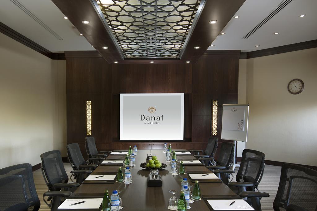 Danat Al Ain Resort Exterior photo Meeting room